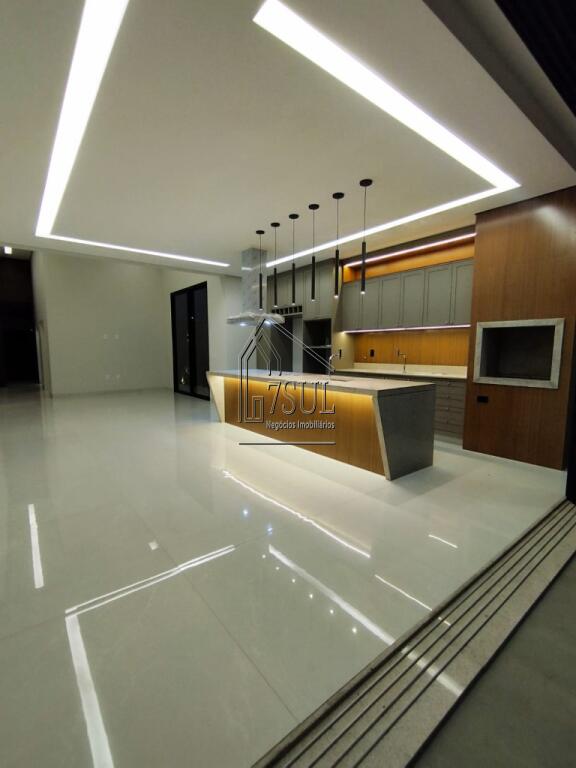 Casa, 3 quartos, 225 m² - Foto 8