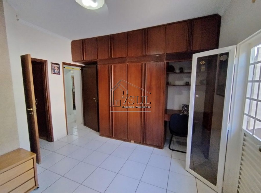 Casa, 4 quartos, 217 m² - Foto 11