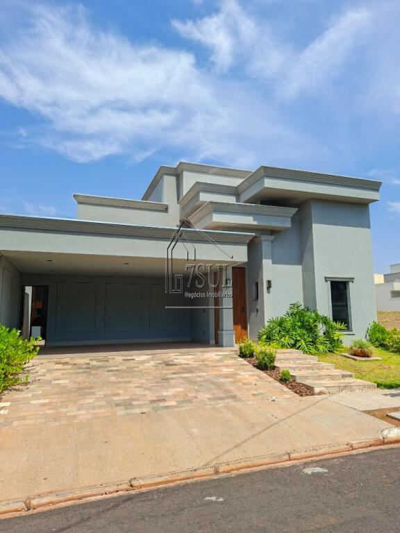 Casa, 4 quartos, 245 m² - Foto 1