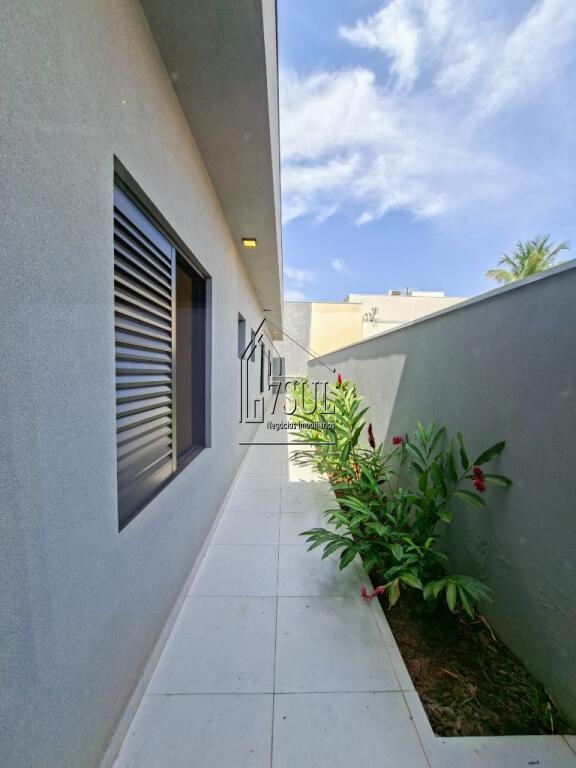 Casa, 4 quartos, 245 m² - Foto 12