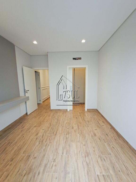 Casa, 4 quartos, 245 m² - Foto 26