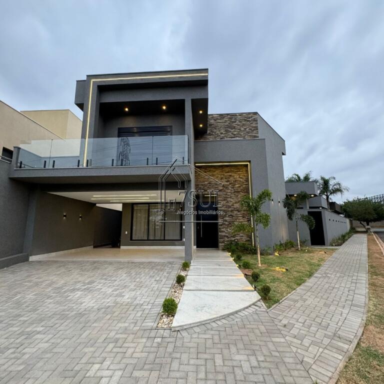 Casa, 4 quartos, 273 m² - Foto 1