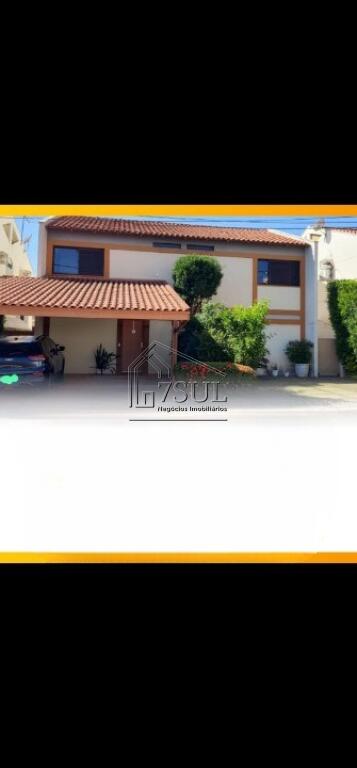 Casa, 5 quartos, 190 m² - Foto 1