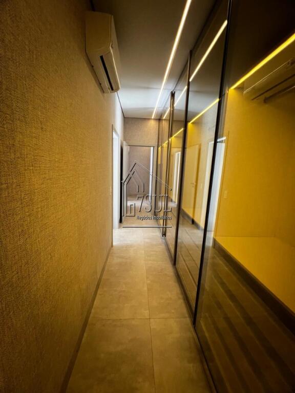 Casa, 4 quartos, 270 m² - Foto 12