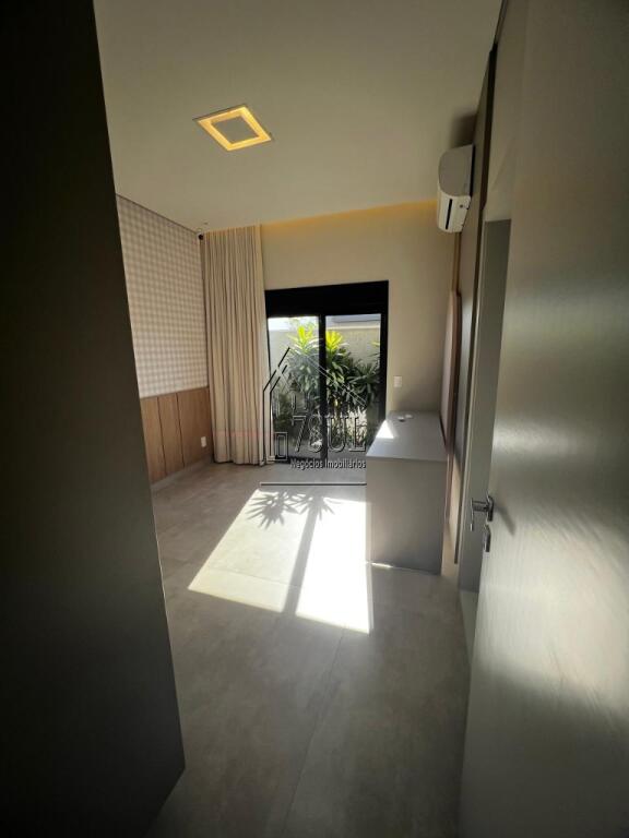 Casa, 4 quartos, 270 m² - Foto 21