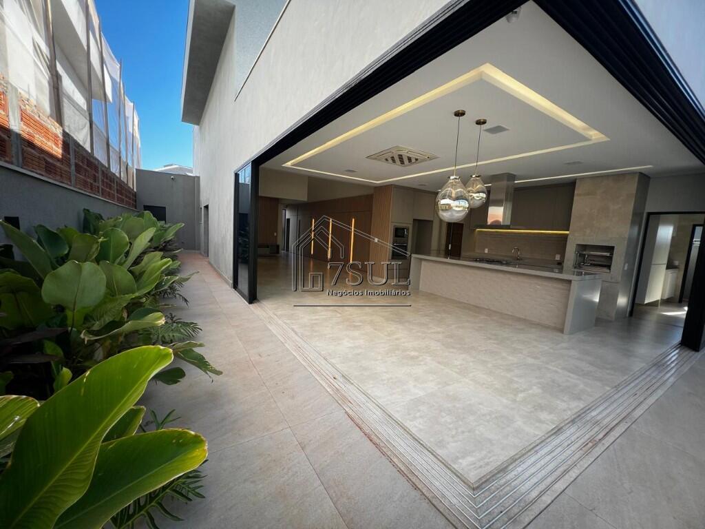 Casa, 4 quartos, 270 m² - Foto 29