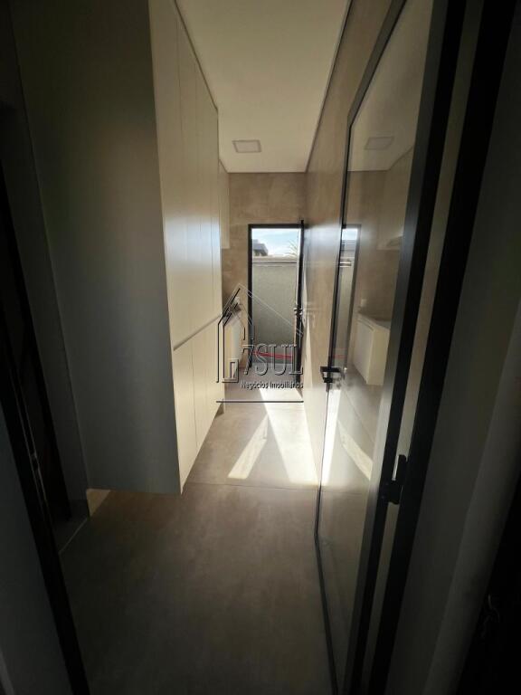 Casa, 4 quartos, 270 m² - Foto 35