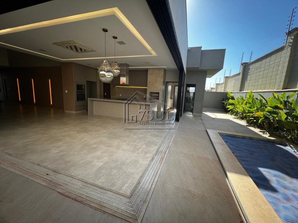Casa, 4 quartos, 270 m² - Foto 41