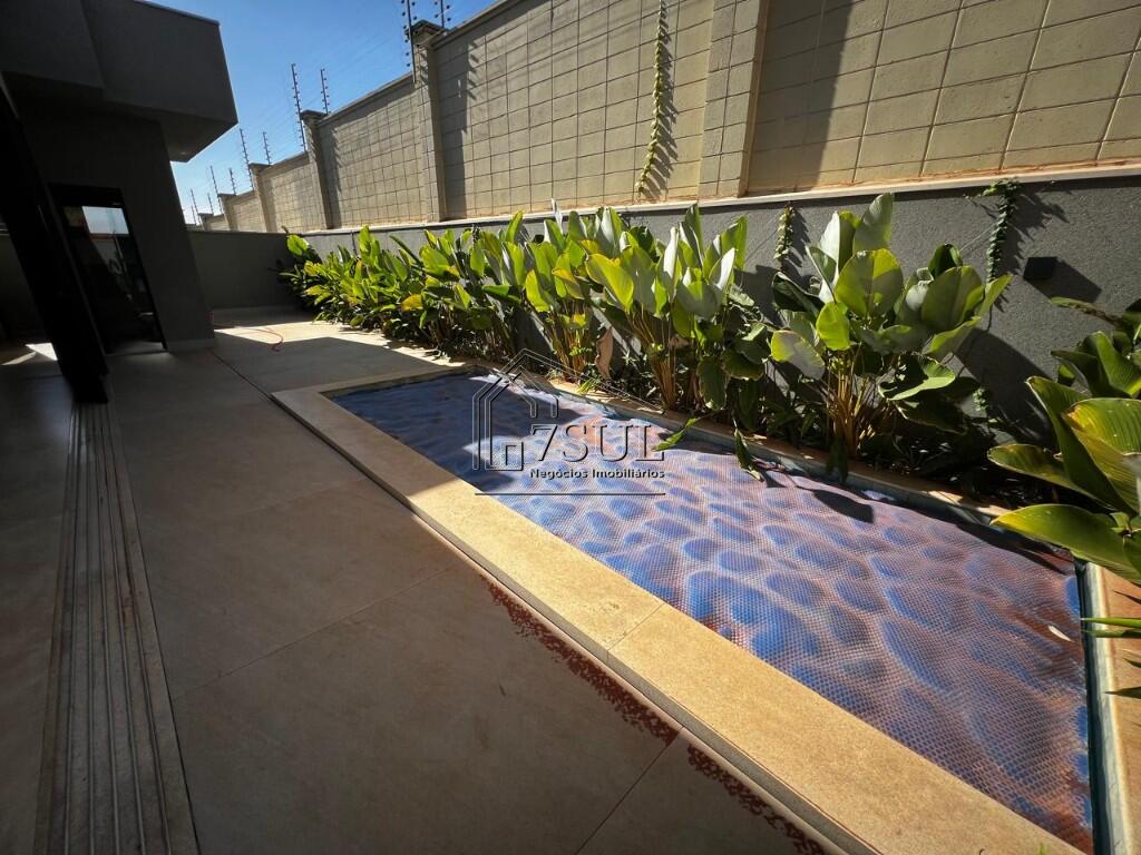 Casa, 4 quartos, 270 m² - Foto 40