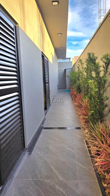 Casa, 3 quartos, 212 m² - Foto 4