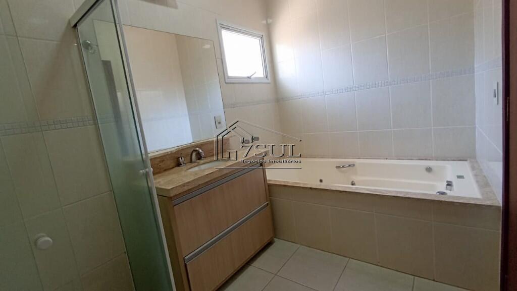 Casa, 3 quartos, 270 m² - Foto 17