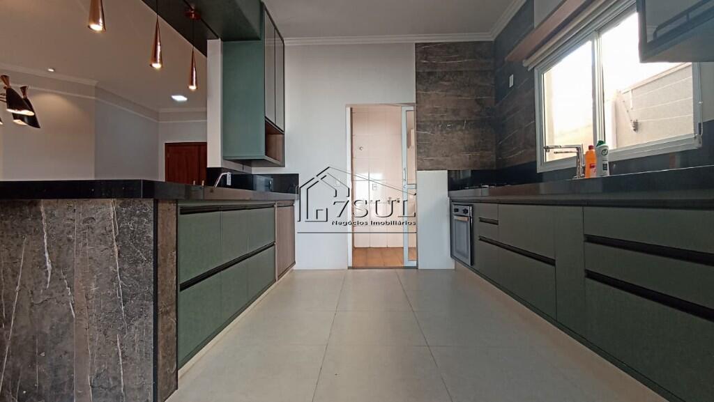 Casa, 3 quartos, 270 m² - Foto 8