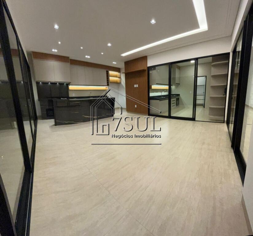 Casa, 3 quartos, 250 m² - Foto 3