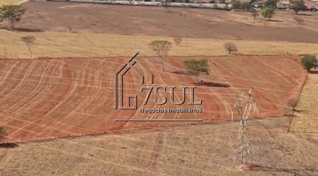 Terreno, 15 hectares - Foto 1