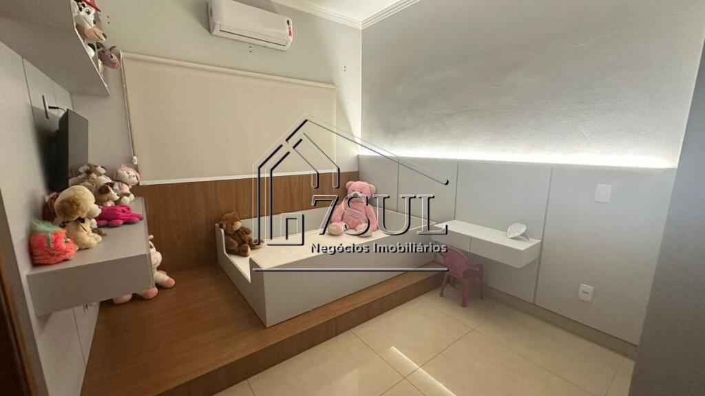 Casa, 5 quartos, 300 m² - Foto 15
