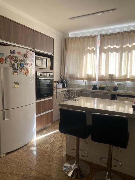 Apartamento, 3 quartos, 179 m² - Foto 1