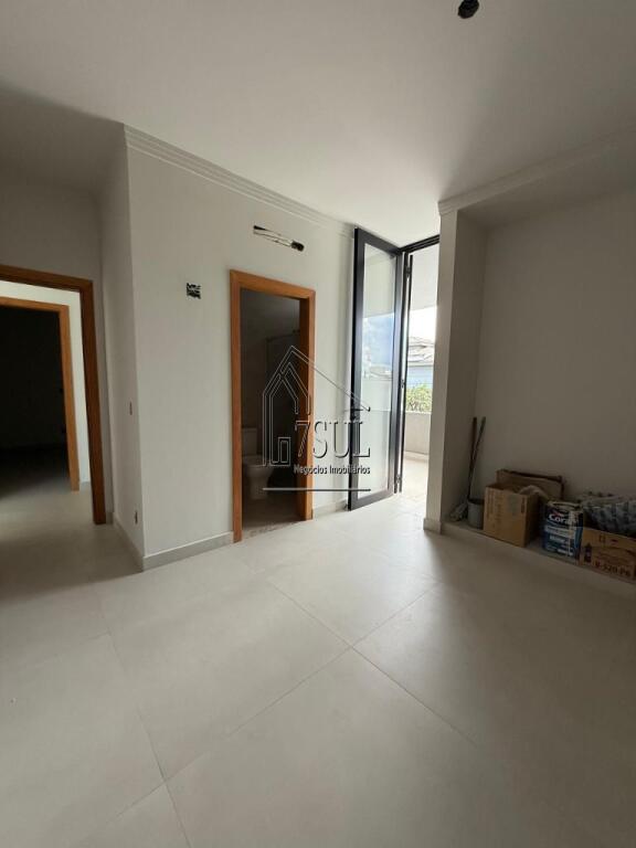 Casa, 3 quartos, 240 m² - Foto 10