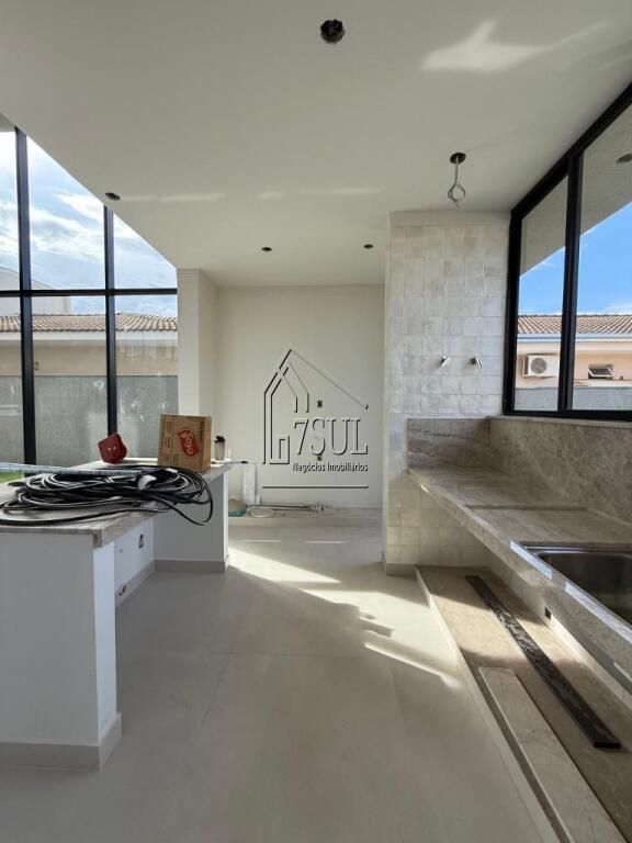 Casa, 3 quartos, 240 m² - Foto 9
