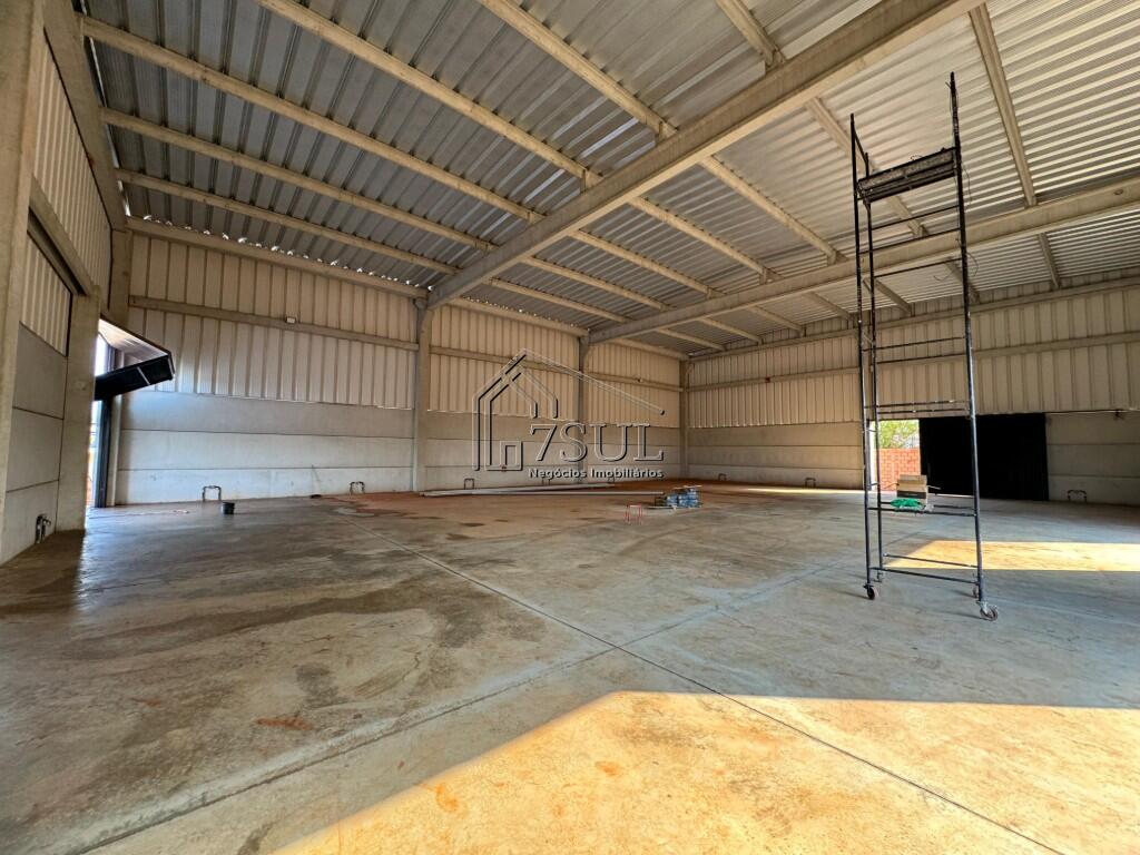 Prédio Inteiro, 740 m² - Foto 1