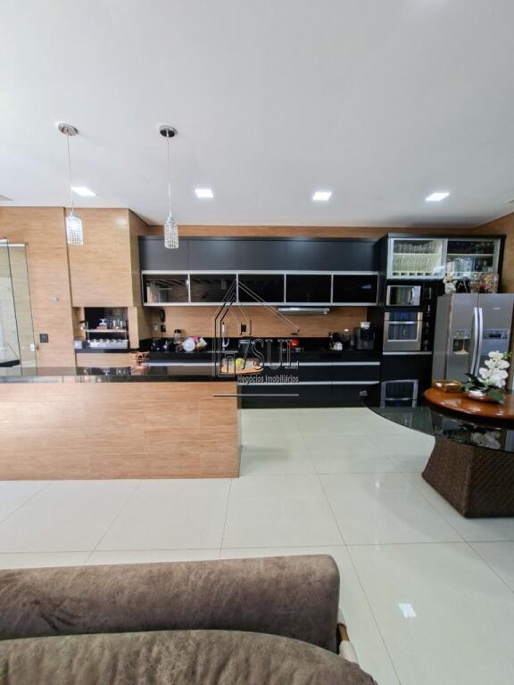Casa, 3 quartos, 360 m² - Foto 26