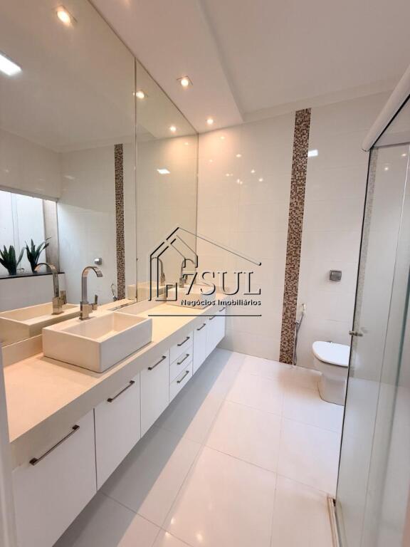 Casa, 3 quartos, 200 m² - Foto 13