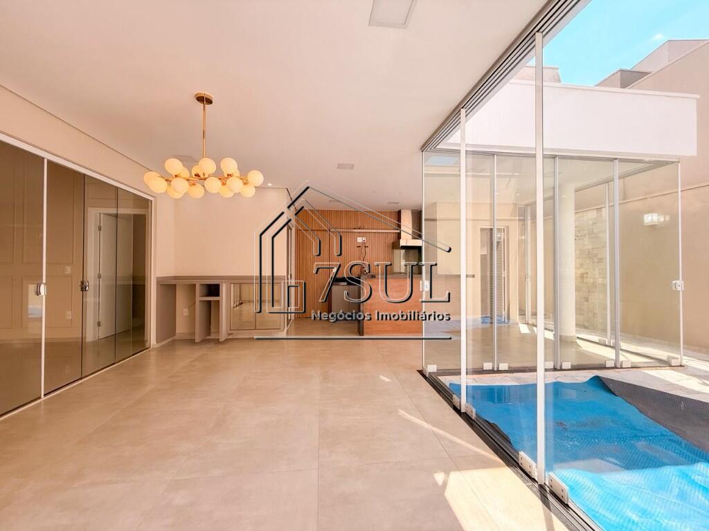 Casa, 3 quartos, 200 m² - Foto 3