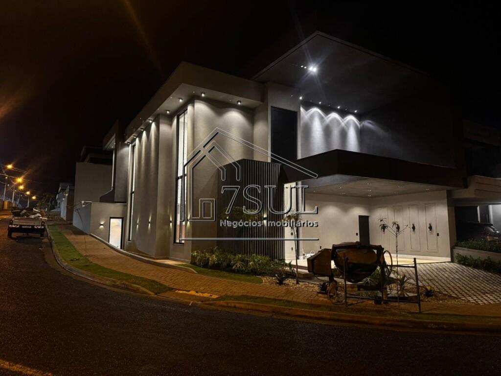 Casa, 3 quartos, 220 m² - Foto 2