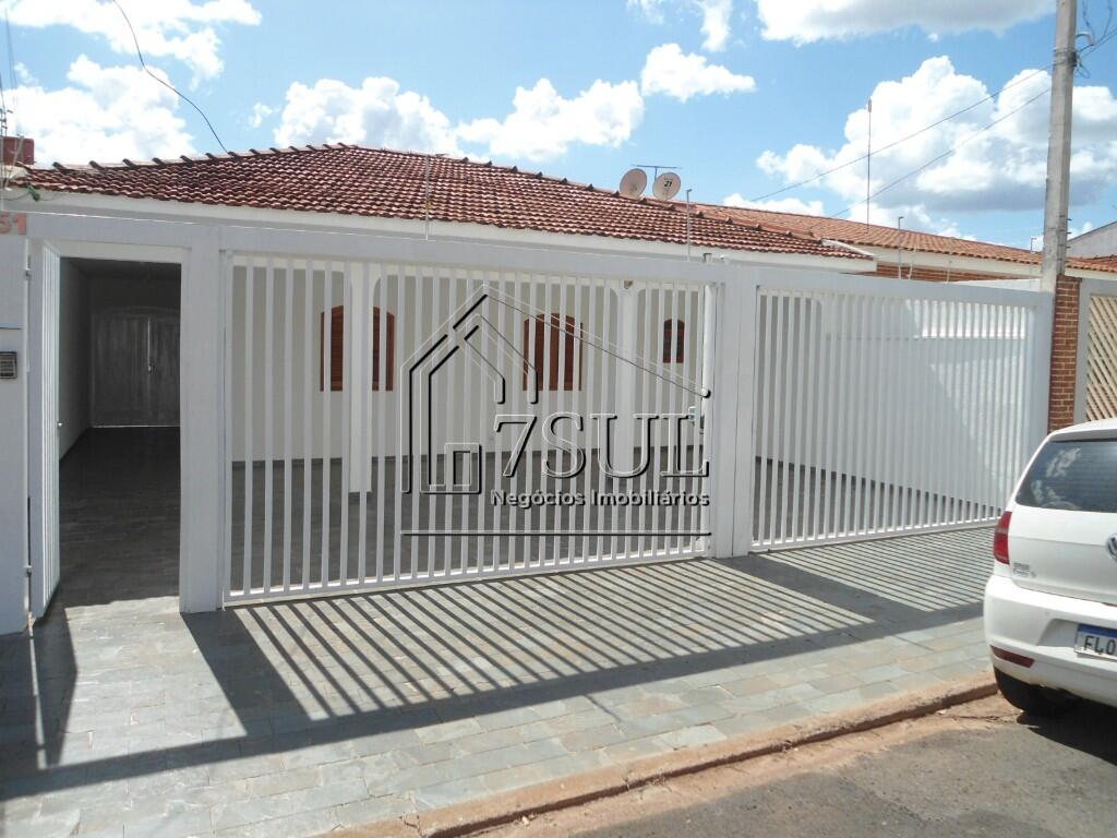 Casa, 4 quartos, 180 m² - Foto 1