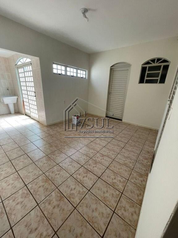 Casa, 4 quartos, 180 m² - Foto 26