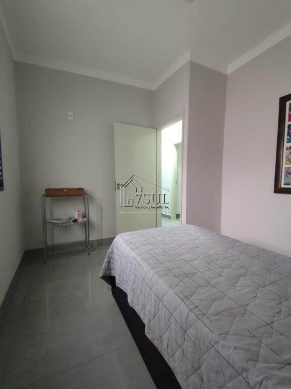 Casa, 3 quartos, 210 m² - Foto 15