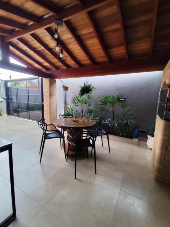 Casa, 3 quartos, 210 m² - Foto 20