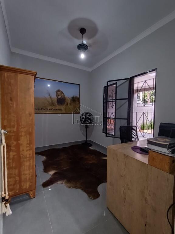 Casa, 3 quartos, 210 m² - Foto 3