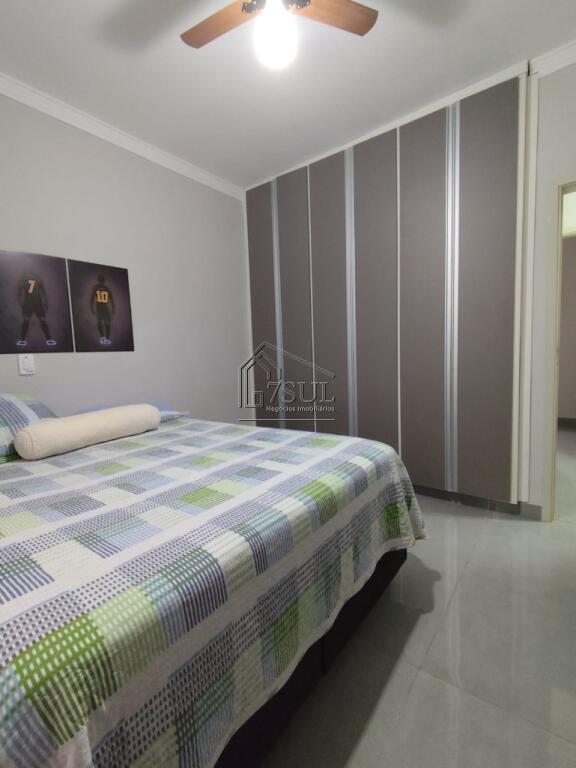 Casa, 3 quartos, 210 m² - Foto 4
