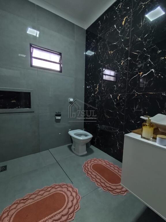 Casa, 3 quartos, 210 m² - Foto 17