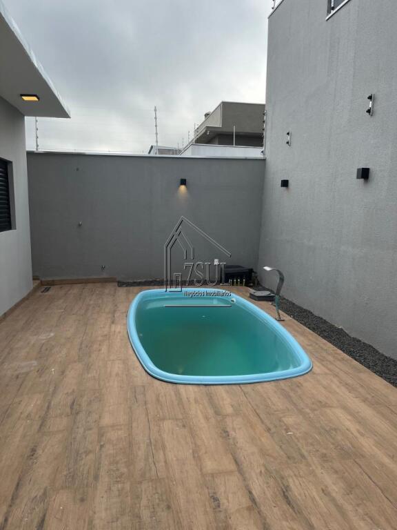 Casa, 3 quartos, 100 m² - Foto 1