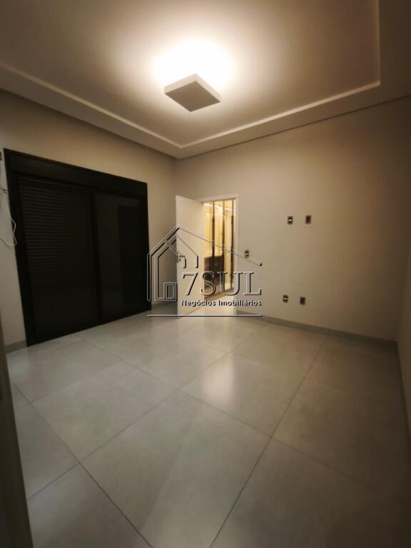Casa, 3 quartos, 220 m² - Foto 12