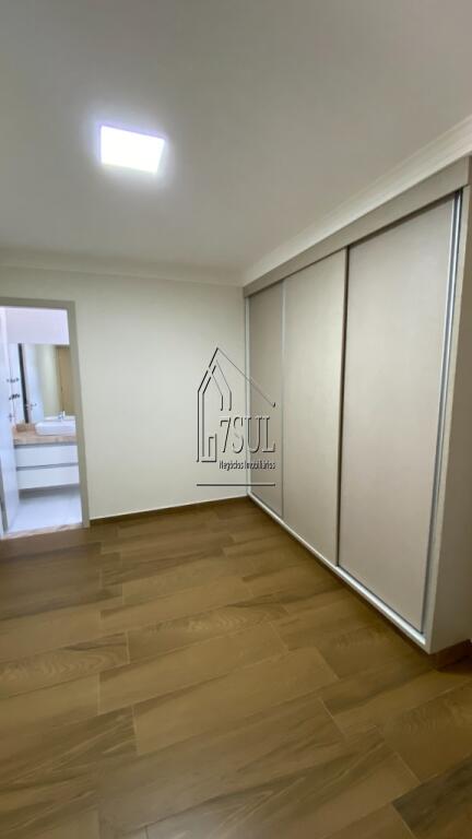 Casa, 4 quartos, 270 m² - Foto 20