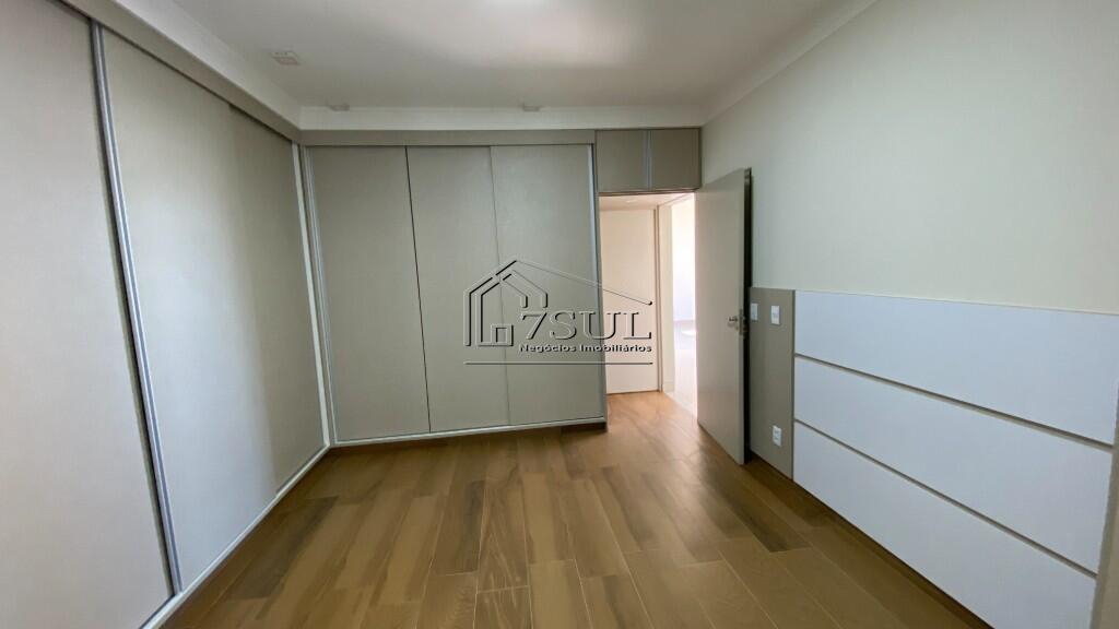 Casa, 4 quartos, 270 m² - Foto 40