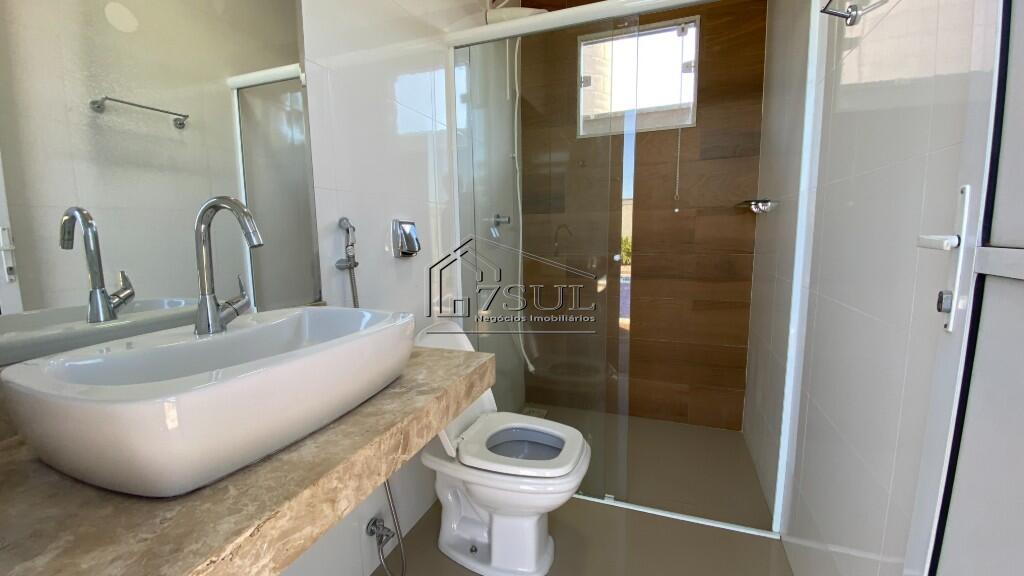 Casa, 4 quartos, 270 m² - Foto 51