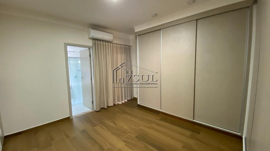 Casa, 4 quartos, 270 m² - Foto 63