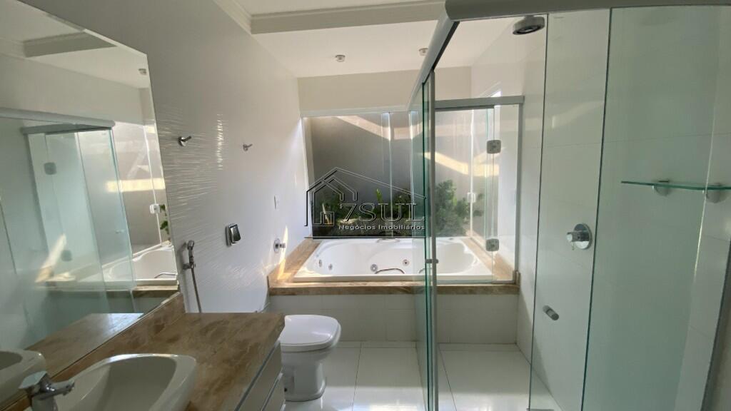 Casa, 4 quartos, 270 m² - Foto 34