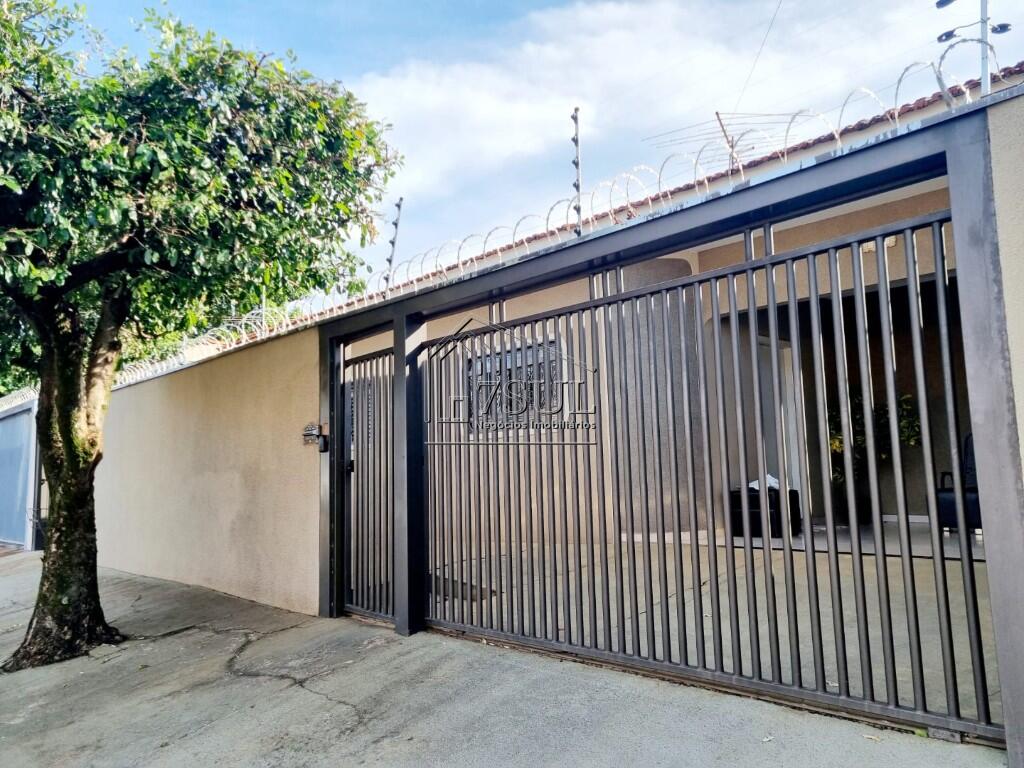 Casa, 3 quartos, 165 m² - Foto 1