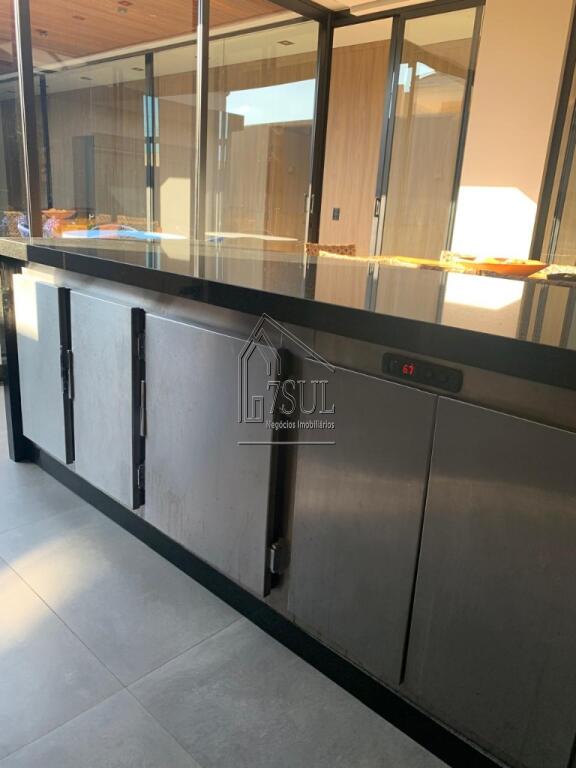 Casa, 3 quartos, 251 m² - Foto 8