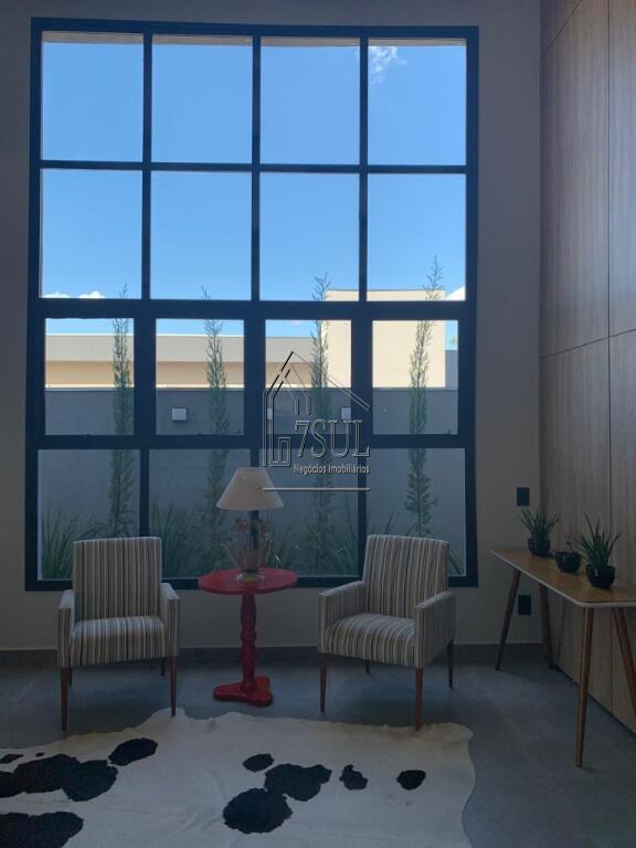 Casa, 3 quartos, 251 m² - Foto 4