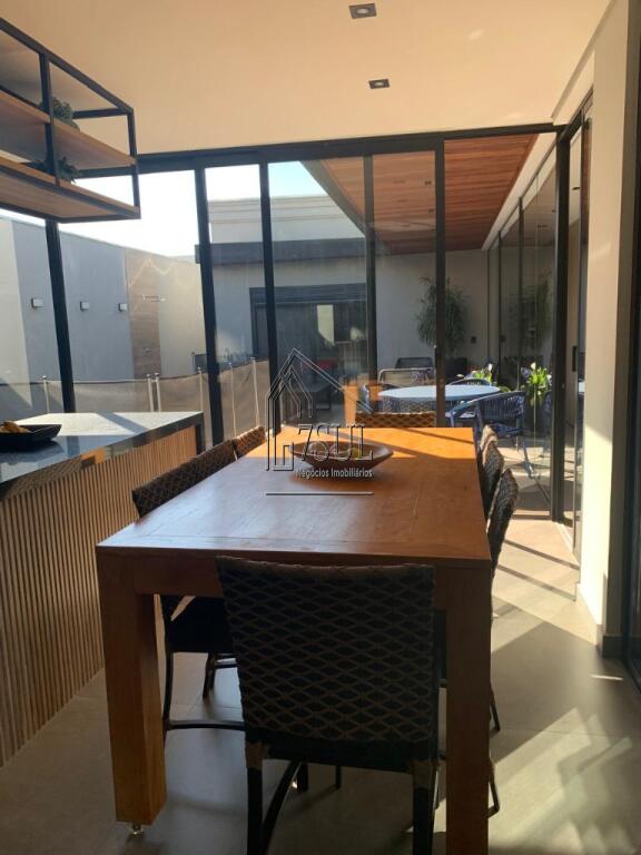 Casa, 3 quartos, 251 m² - Foto 26