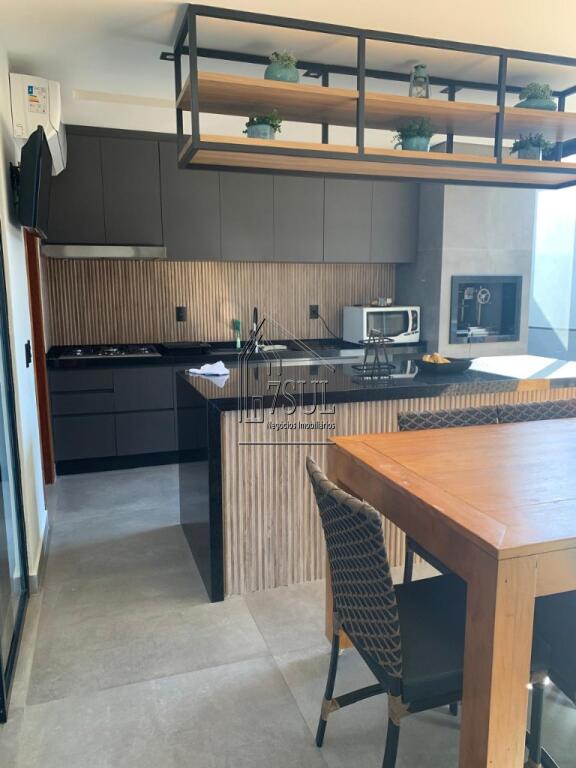 Casa, 3 quartos, 251 m² - Foto 27