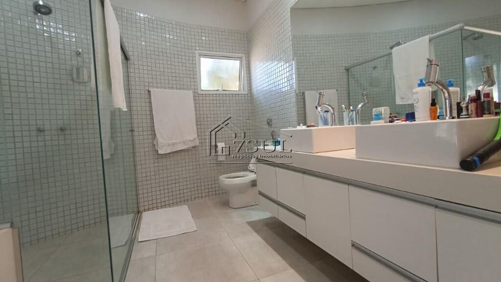 Casa, 3 quartos, 270 m² - Foto 11