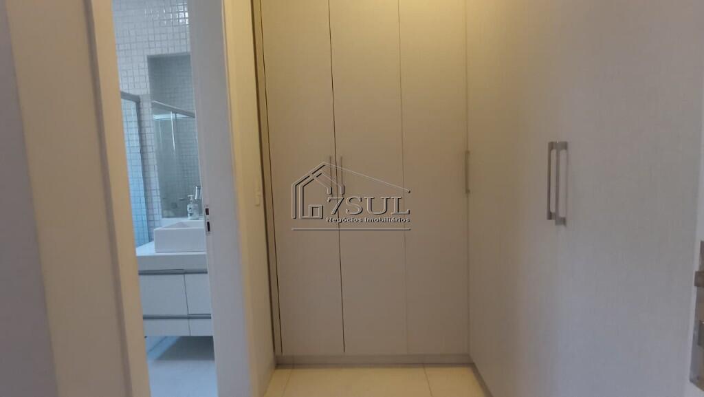 Casa, 3 quartos, 270 m² - Foto 15