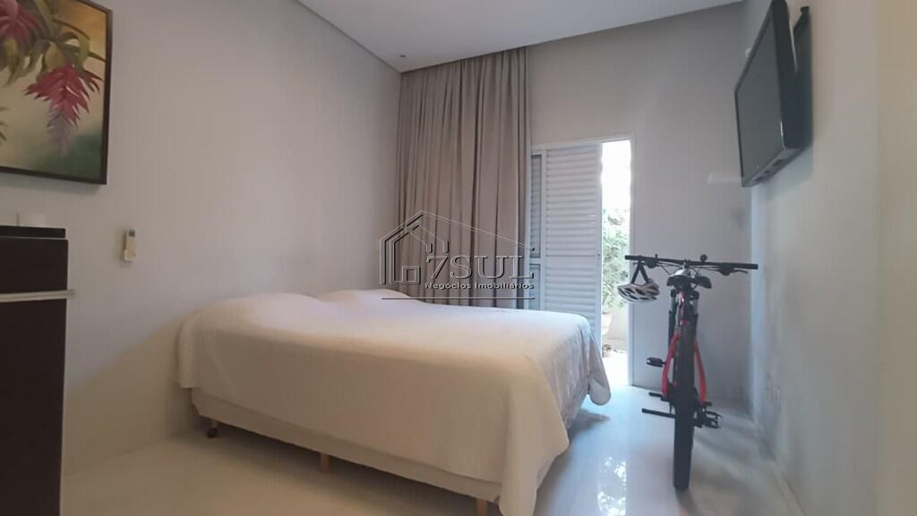 Casa, 3 quartos, 270 m² - Foto 16