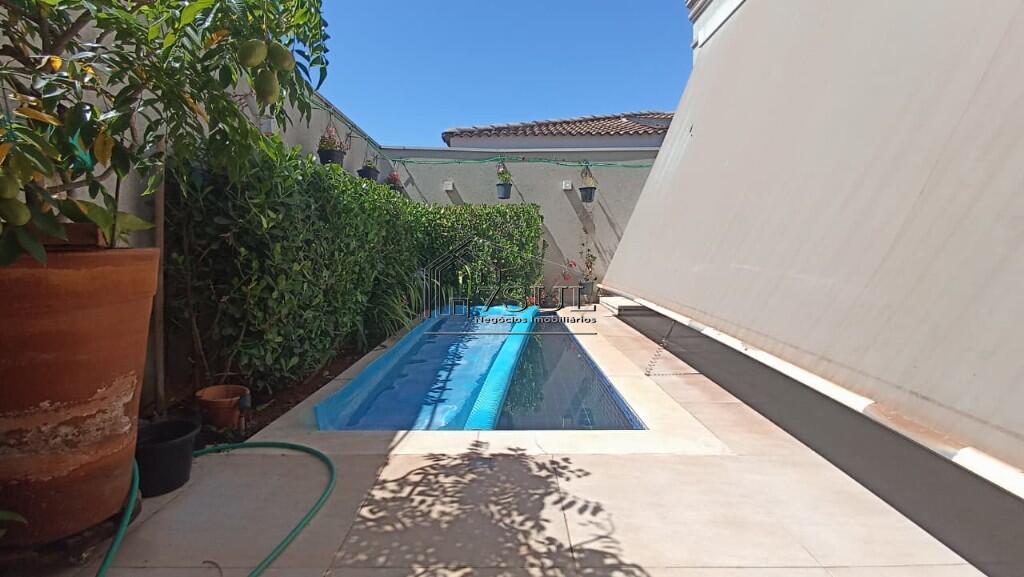 Casa, 3 quartos, 270 m² - Foto 2